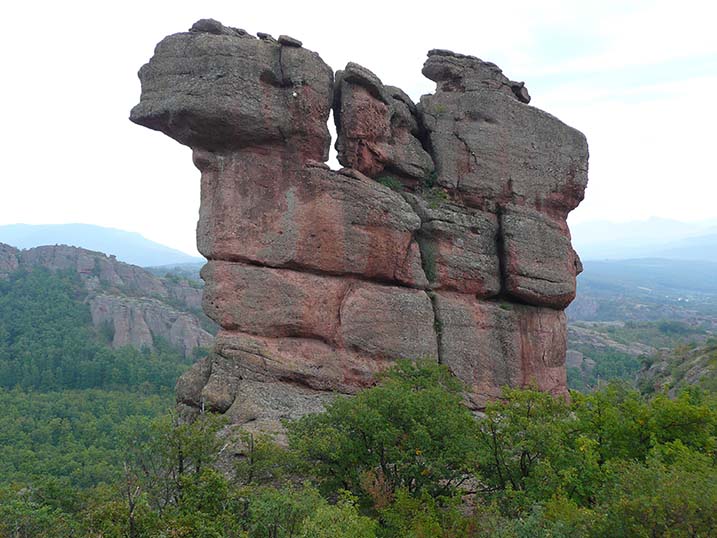 Klettergipfel Säule der Zyklopen aus dem Kletterführer Paules Kletterbibel Belogradtschik