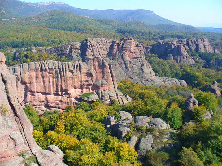 Klettern an Löwe und Riesengruppe aus dem Kletterführer Paules Kletterbibel Belogradtschik