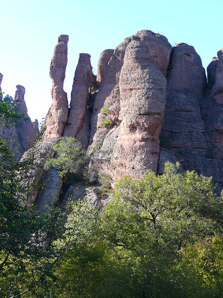 Klettern an Kolibri Vogelfänger Siebener Turm Zuckerhut und Achter aus dem Kletterführer Paules Kletterbibel Belogradtschik